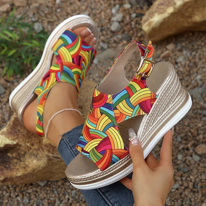Sandal Hak Wedge Grafiti Pelan - Elastic Waistband Roll ulasan dan harga