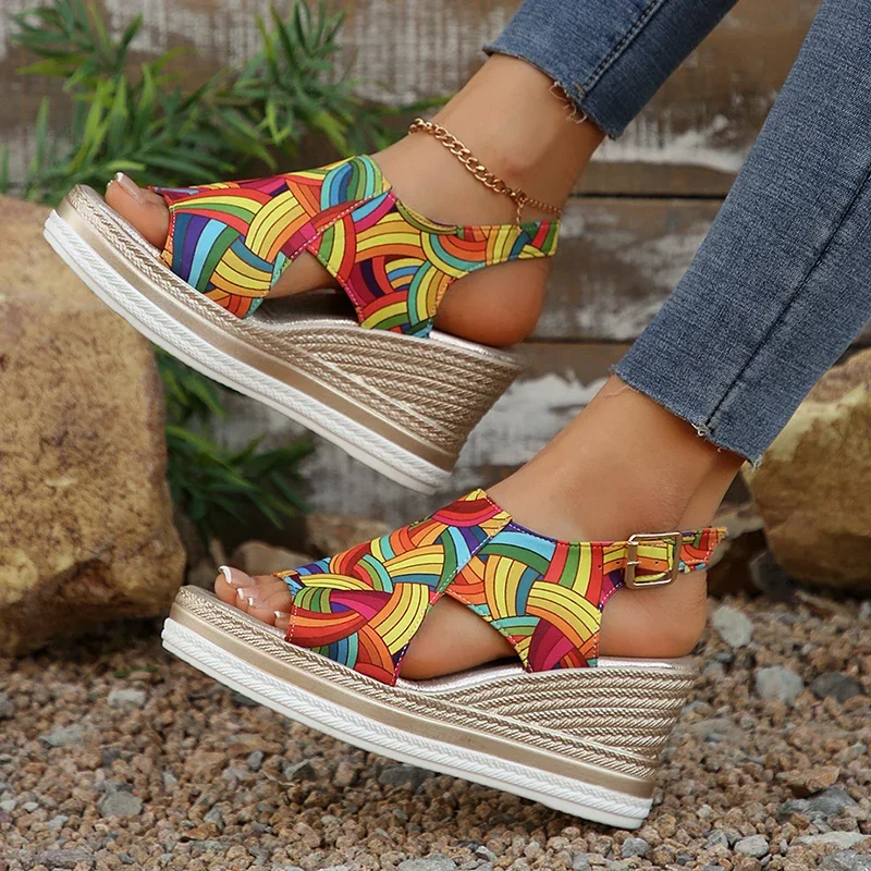 Sandal Hak Wedge Grafiti Pelan - Elastic Waistband Roll ulasan dan harga