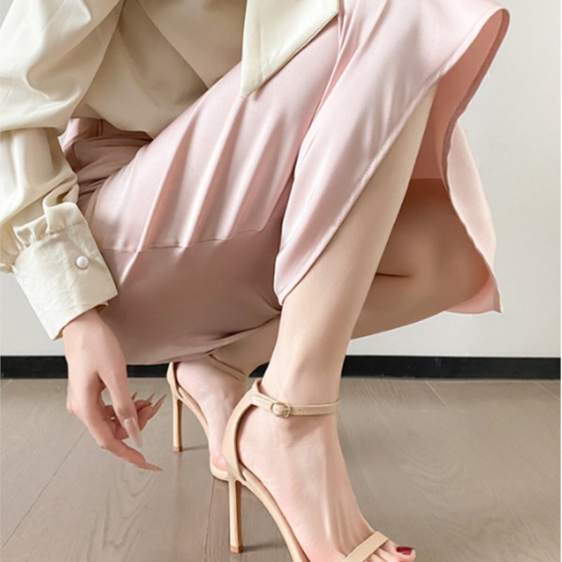 Sandal slip-on model baru 2026 - Sewing Cotton ulasan dan harga