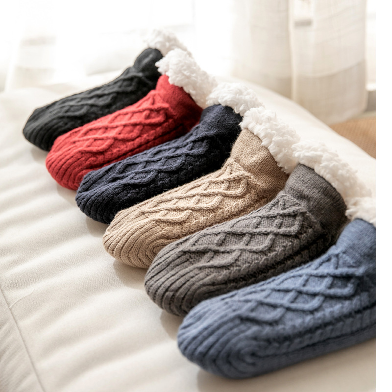 Kaus Kaki Lantai Musim Dingin  - Sewing Cotton ulasan dan harga