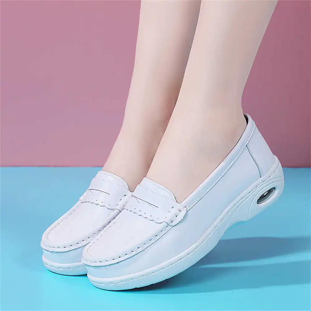Sepatu Hak Sol Putih Chunky Se - Sewing Industry ulasan dan harga
